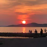 Buqez Sunset 64 Сasa de vacaciones