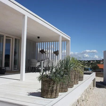 Buqez Sunset 64 Ferienhaus