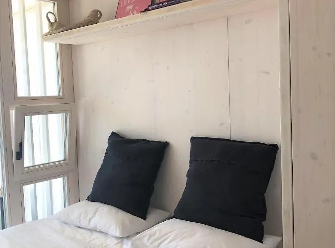 Buqez Sunset 64 度假居