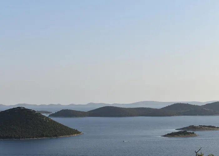 Buqez Sunset 64 度假居