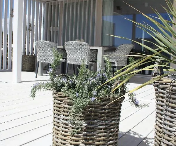 Buqez Sunset 64 度假居