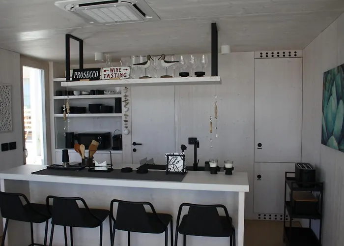 度假居 Buqez Sunset 64 *