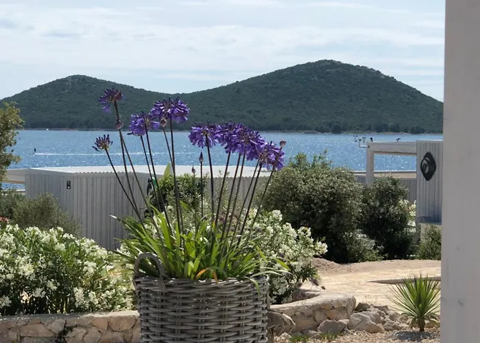 Buqez Sunset 64 度假居 德拉格