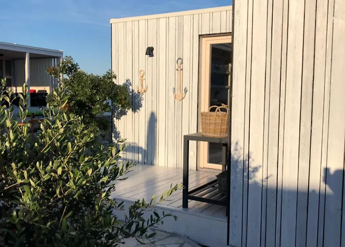 度假居 Buqez Sunset 64 *